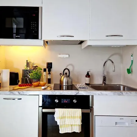 Sleep Well In Cozy Hideout - Bryggen Across The Bay Bergen