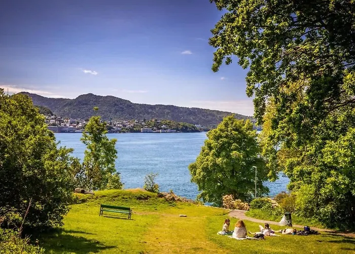 Sleep Well In Cozy Hideout - Bryggen Across The Bay *